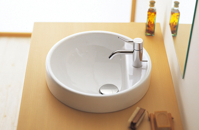 VLHV3CDMU｜洗面・手洗器用水栓｜美しいデザインの洗面ボウルならセラ